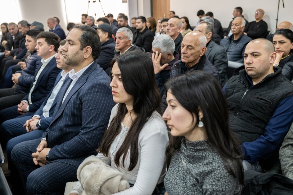 Arayikgilin növbəti məhkəməsi keçirildi, prokurorun sualları cavablandırıldı - FOTO - foto 5