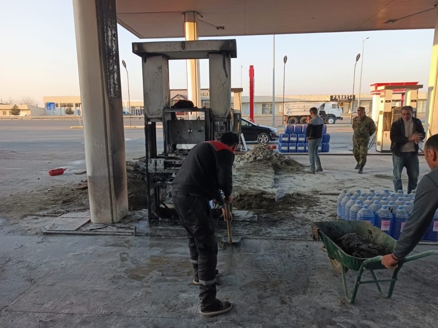 Azərbaycanda yanacaqdoldurma məntəqəsi yandı - FOTO/VİDEO