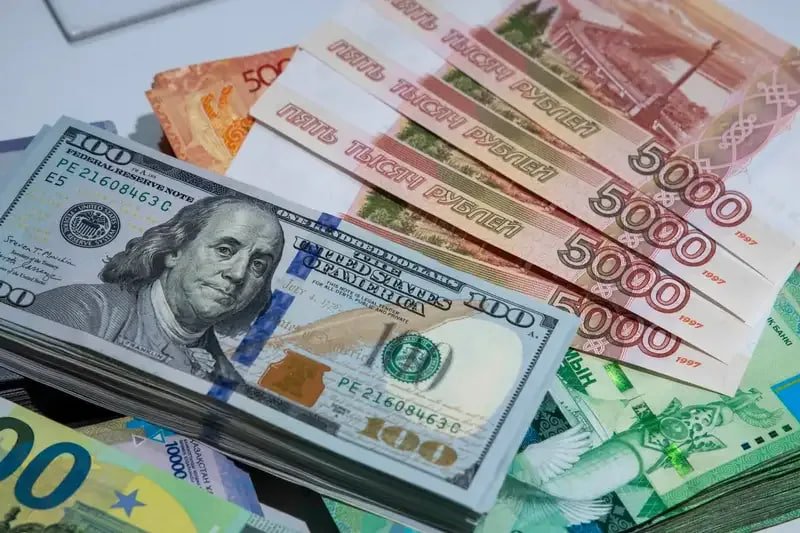 Rubl bahalaşdı, dollar isə... &ndash; YENİ MƏZƏNNƏ