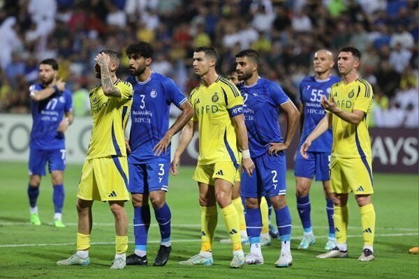 İranda stadionda PARTLAYIŞ &ndash; Oyun yarımçıq dayandırıldı - VİDEO