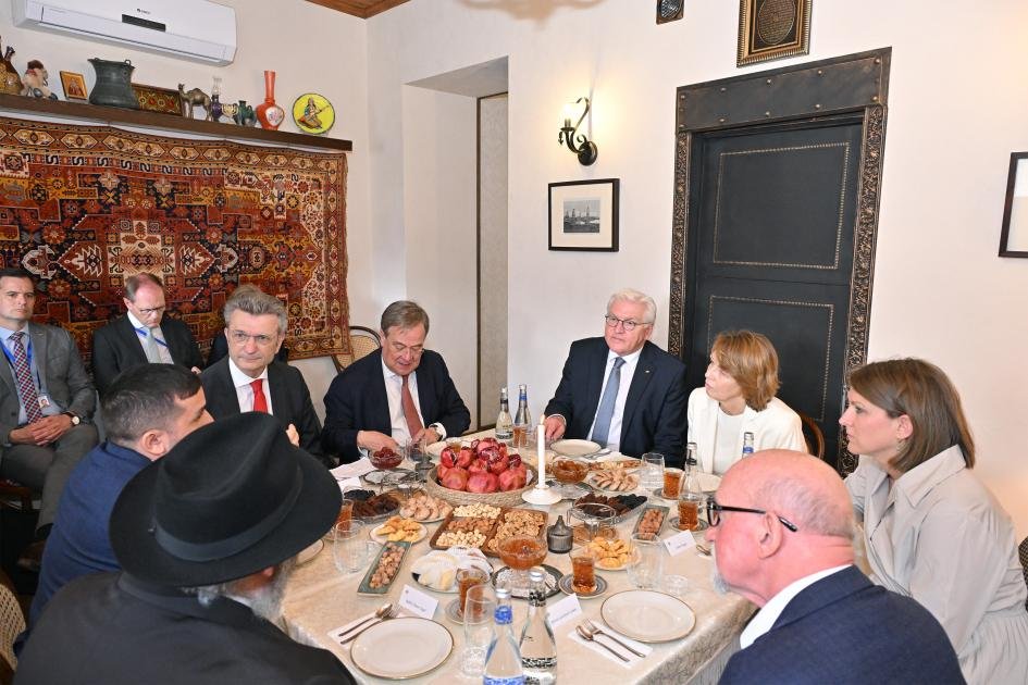 Almaniya Prezidenti xanımı ilə İçərişəhəri GƏZDİ - FOTO/VİDEO - foto 1