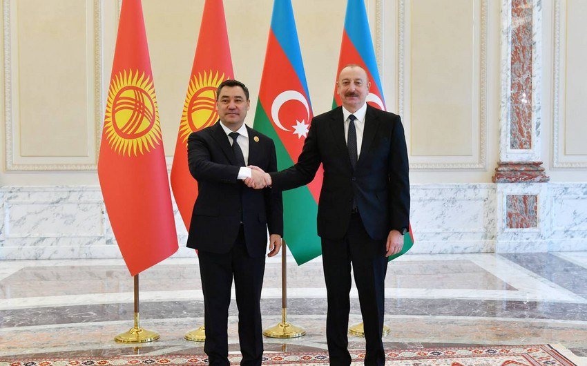 Sadır Japarov İlham Əliyevi TƏBRİK ETDİ