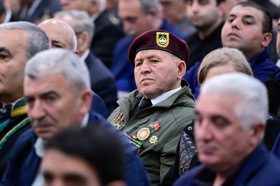 Harutyunyan və digərləri yenidən MƏHKƏMƏ QARŞISINDA - FOTO - foto 5