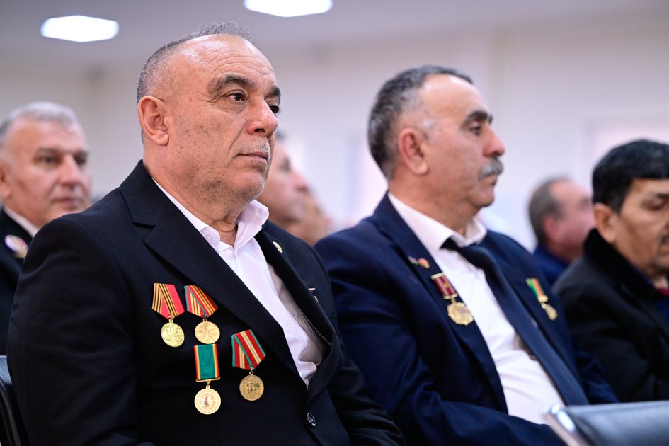 Harutyunyan və digərləri yenidən MƏHKƏMƏ QARŞISINDA - FOTO - foto 8