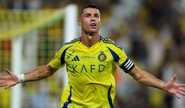 Ronaldo 930-cu qolunu vurdu