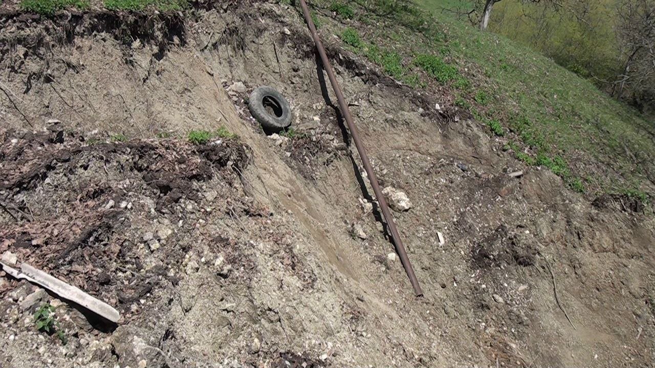 Qubada sürüşmə: Məktəb yolu bağlandı - FOTO - foto 2