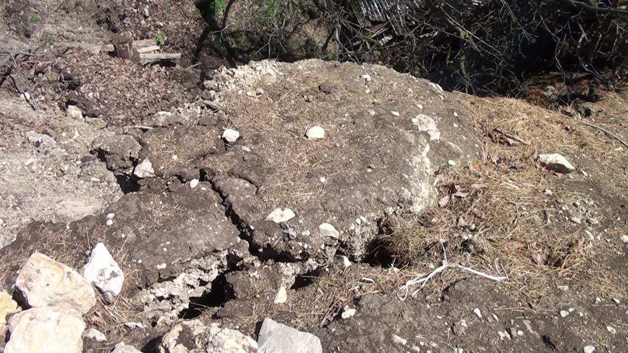 Qubada sürüşmə: Məktəb yolu bağlandı - FOTO - foto 3