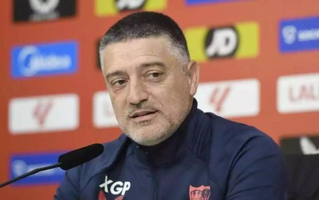 "Sevilya" baş məşqçisini istefaya göndərdi