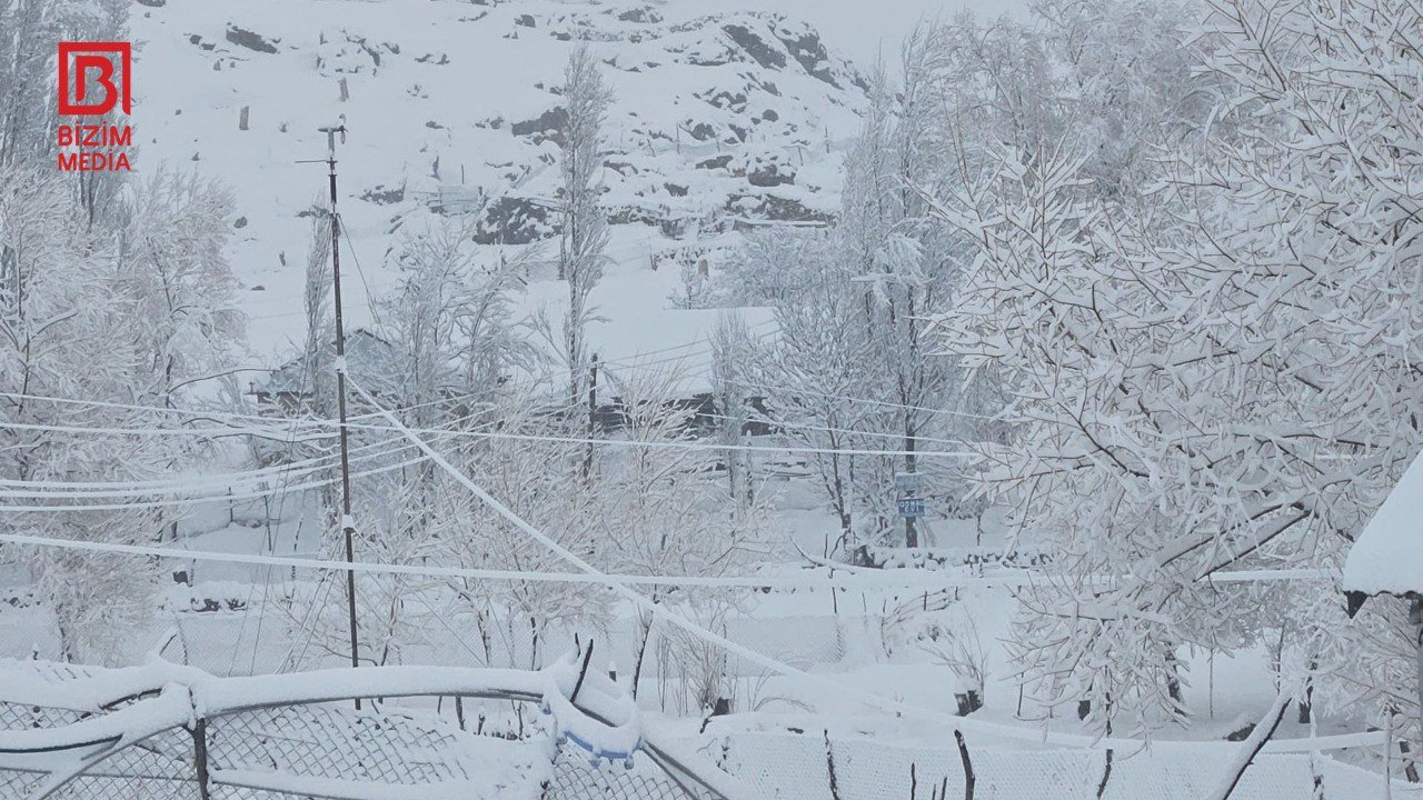 Şimal bölgəsinə 27 sm qar yağıb – FOTO/VİDEO - foto 1
