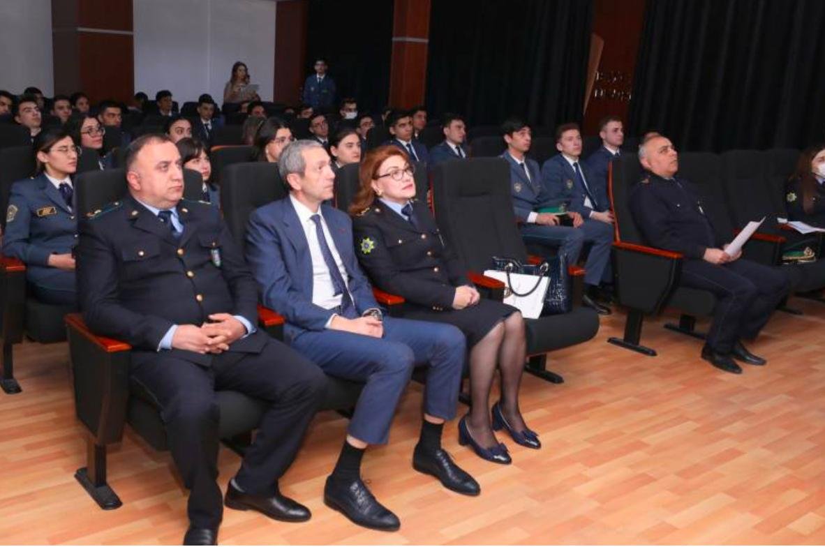 Gömrük generalının qardaşı hakim qarşısına çıxarılır – FOTO - foto 2