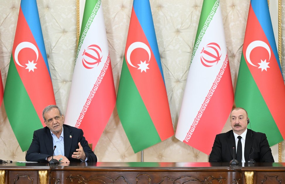 Azərbaycan və İran prezidentləri mətbuata birgə bəyanatlarla çıxış ediblər - FOTO - foto 4