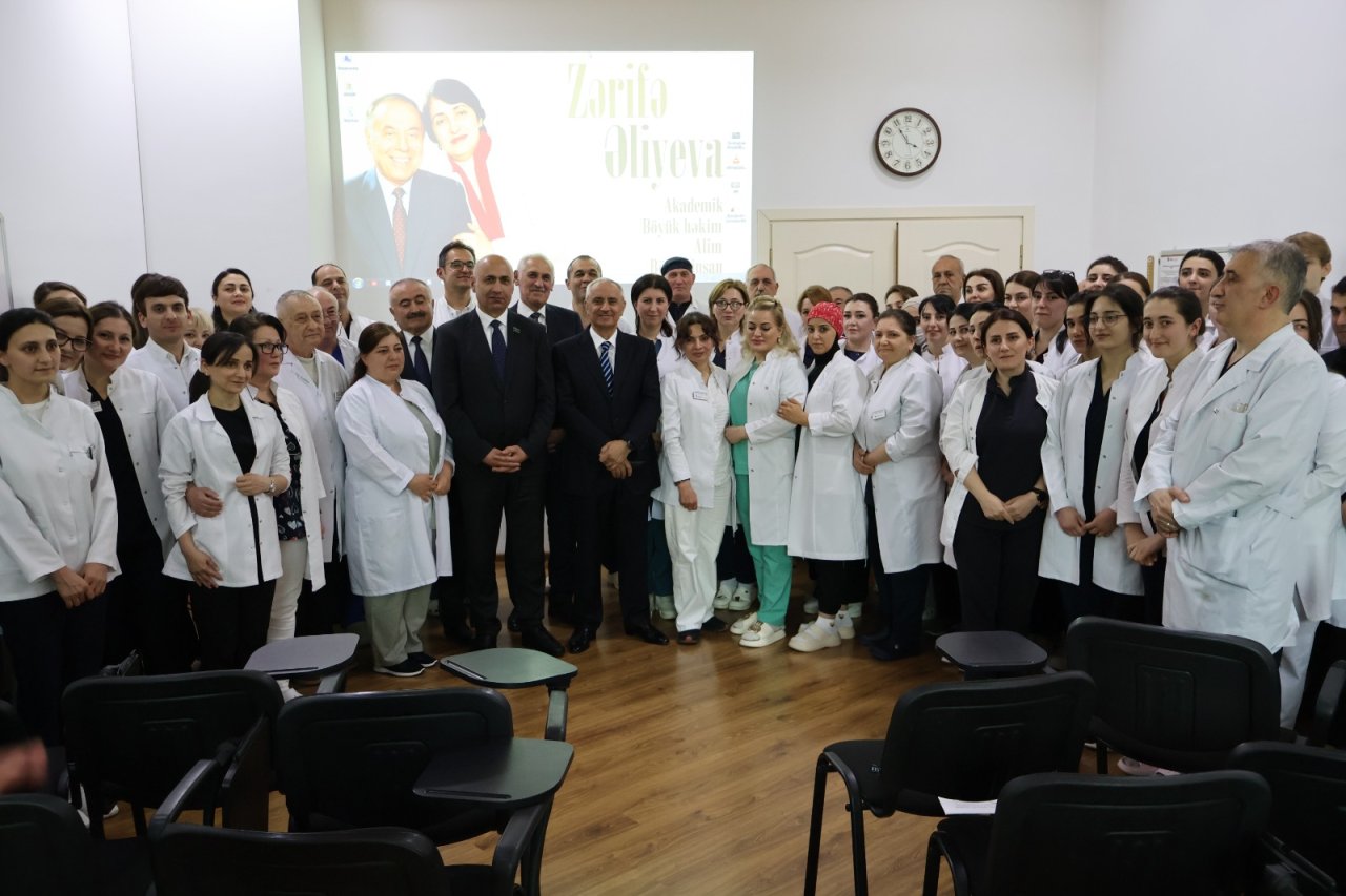 Zərifə Əliyevanın anadan olmasının 102 illiyinə həsr olunmuş silsilə tədbirlər KEÇİRİLDİ - FOTO - foto 12