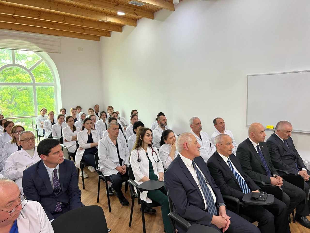 Zərifə Əliyevanın anadan olmasının 102 illiyinə həsr olunmuş silsilə tədbirlər KEÇİRİLDİ - FOTO - foto 3
