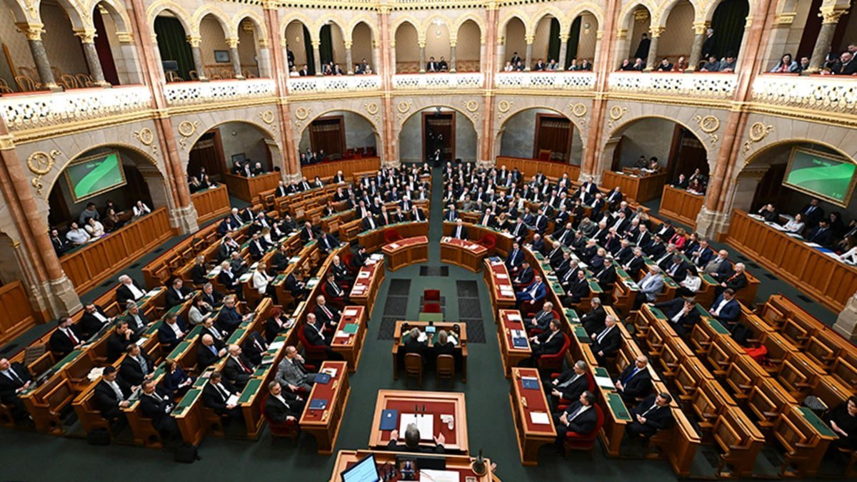 Macarıstan Beynəlxalq Cinayət Məhkəməsindən çıxır &ndash; Parlament QƏRAR VERDİ