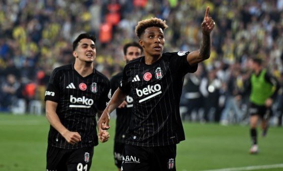 &ldquo;Beşiktaş&rdquo; &ldquo;Fənərbağça&rdquo;nı belə məğlub etdi &ndash; VİDEO