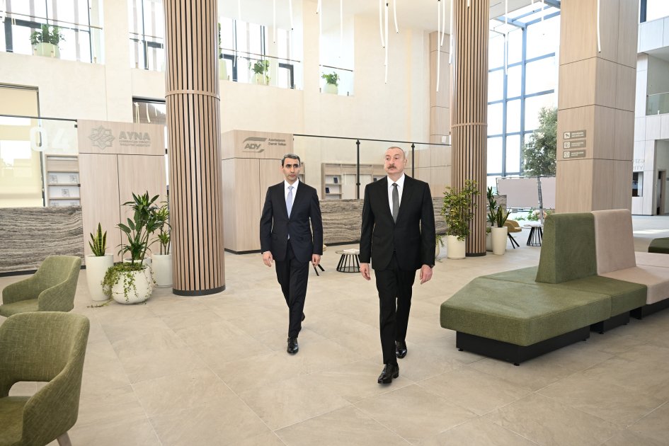 Prezident Ağdam Dəmir Yolu və Avtovağzal Kompleksinin açılışında - FOTO/VİDEO - foto 2