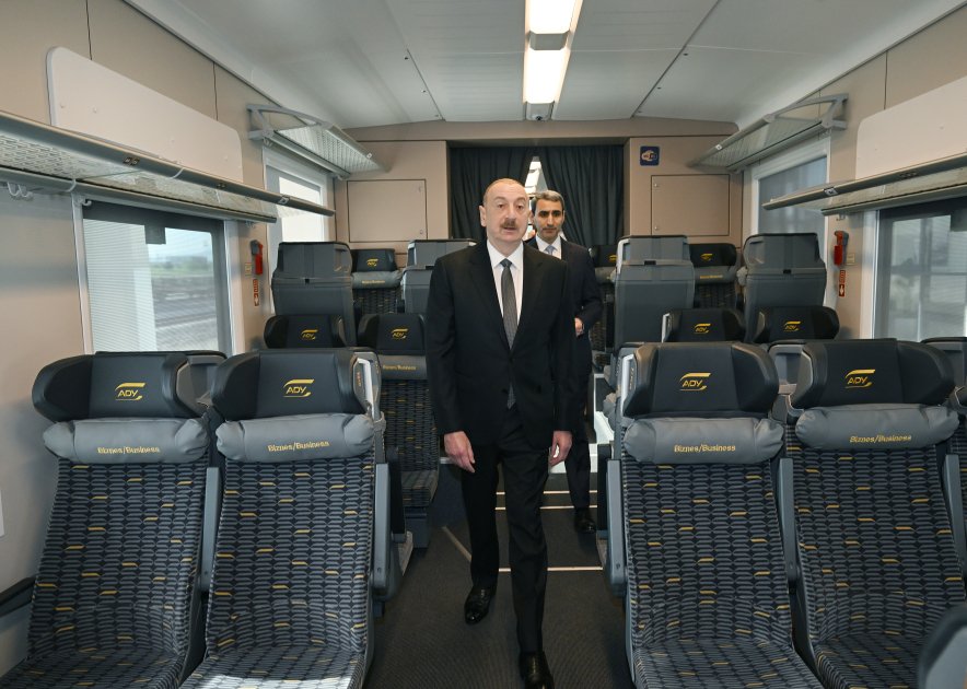 Prezident Ağdam Dəmir Yolu və Avtovağzal Kompleksinin açılışında - FOTO/VİDEO - foto 5