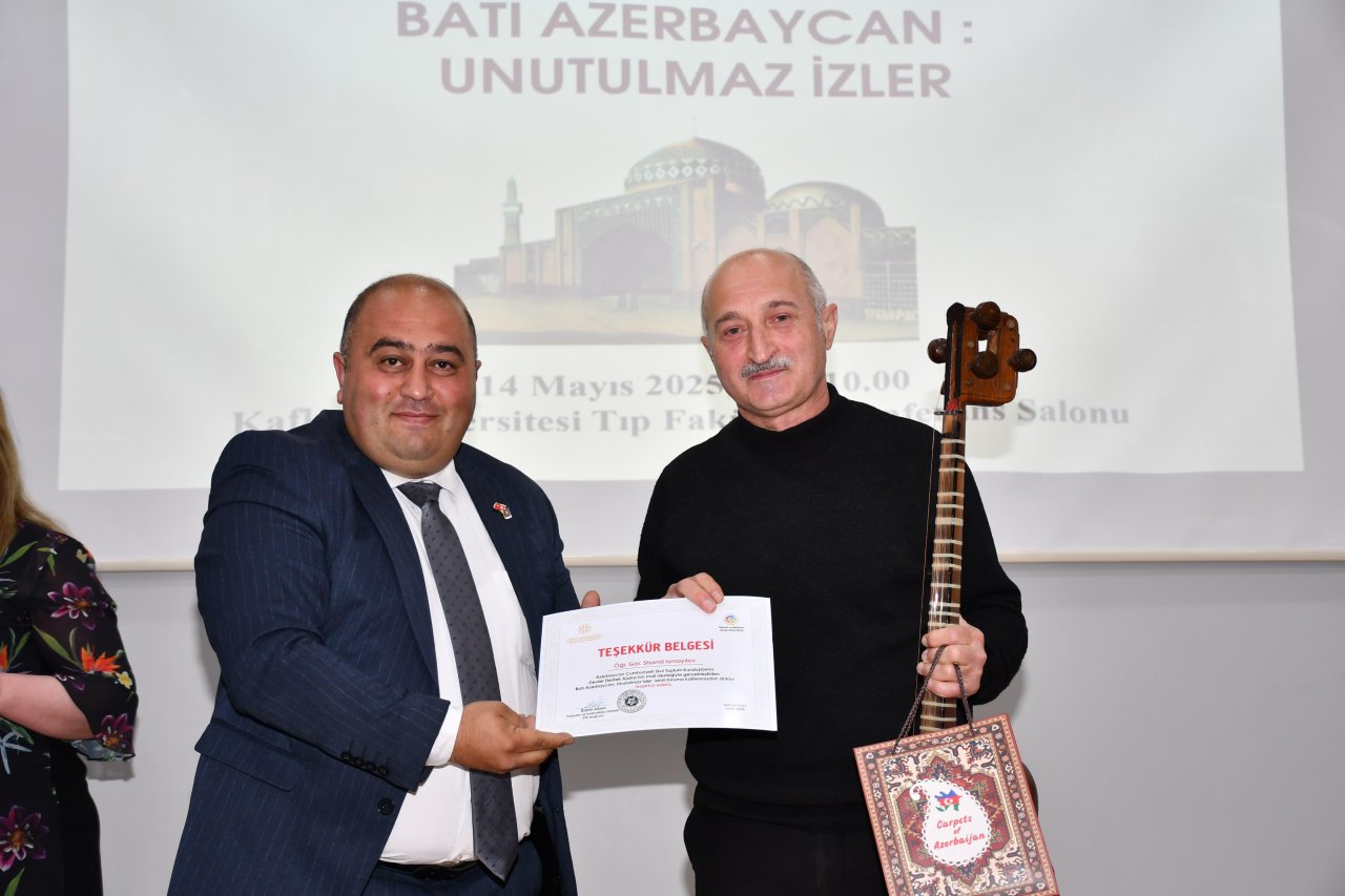 “Qərbi Azərbaycan: Unudulmaz izlər” layihəsi çərçivəsində Karsda beynəlxalq forum keçirildi – FOTO/VİDEO - foto 9
