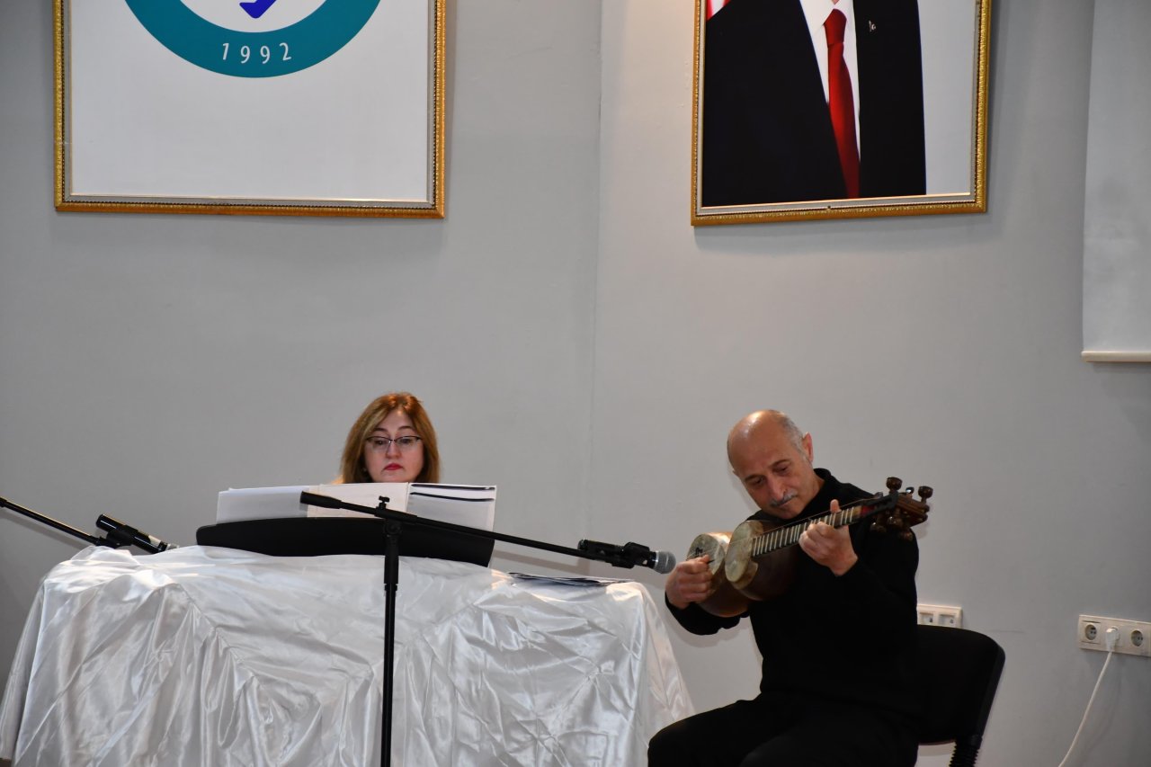 “Qərbi Azərbaycan: Unudulmaz izlər” layihəsi çərçivəsində Karsda beynəlxalq forum keçirildi – FOTO/VİDEO - foto 5