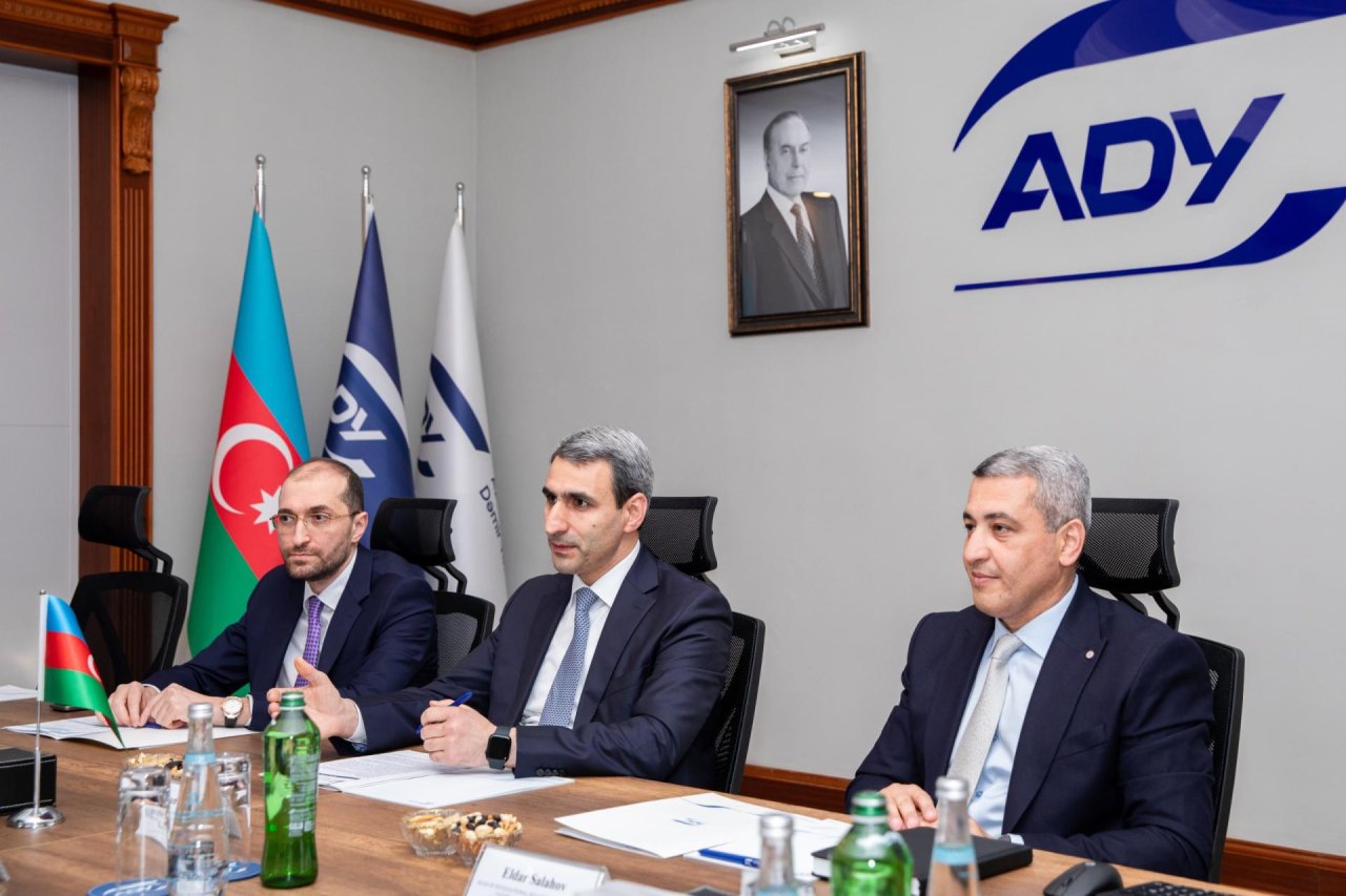 Azərbaycan və Pakistan arasında dəmiryol sahəsində əməkdaşlıq müzakirə olundu - FOTO - foto 3