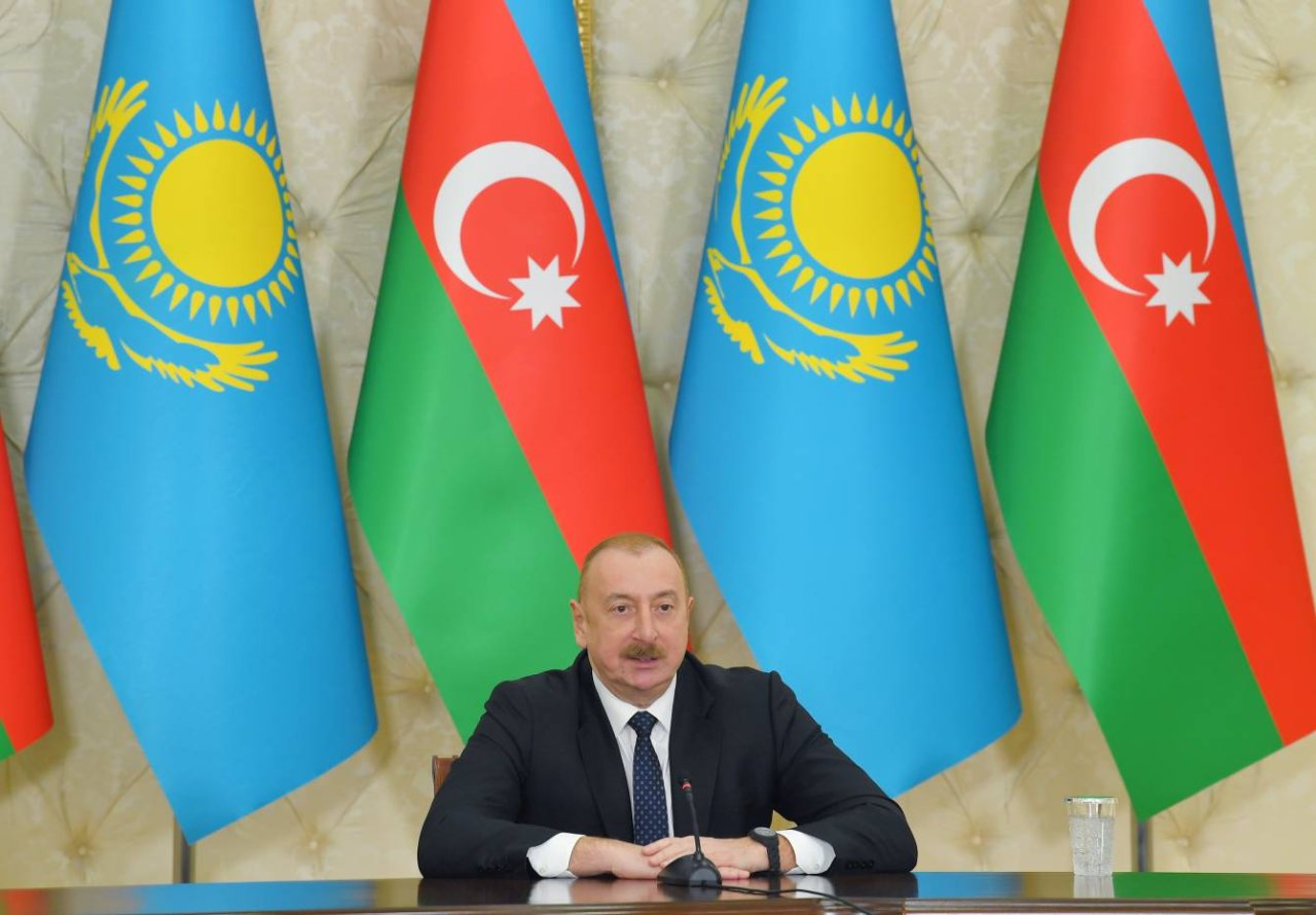 İlham Əliyev: Tokayevin rəhbərliyi ilə Qazaxıstanın beynəlxalq səviyyədə nüfuzu artıb