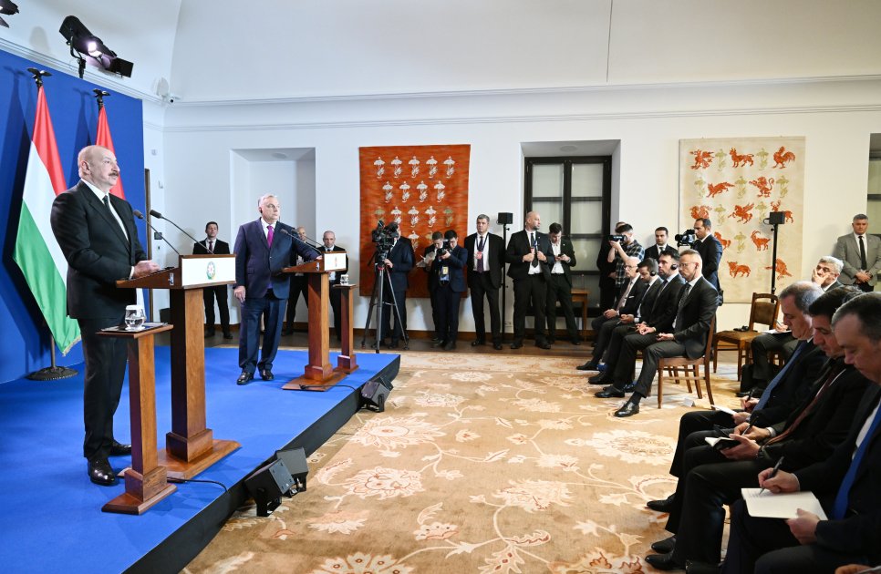 İlham Əliyev və Viktor Orban mətbuata bəyanatlarla çıxış ediblər - FOTO - foto 4