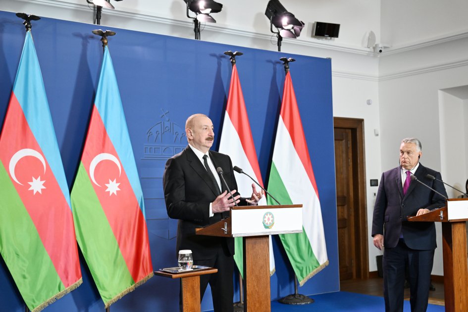 İlham Əliyev və Viktor Orban mətbuata bəyanatlarla çıxış ediblər - FOTO