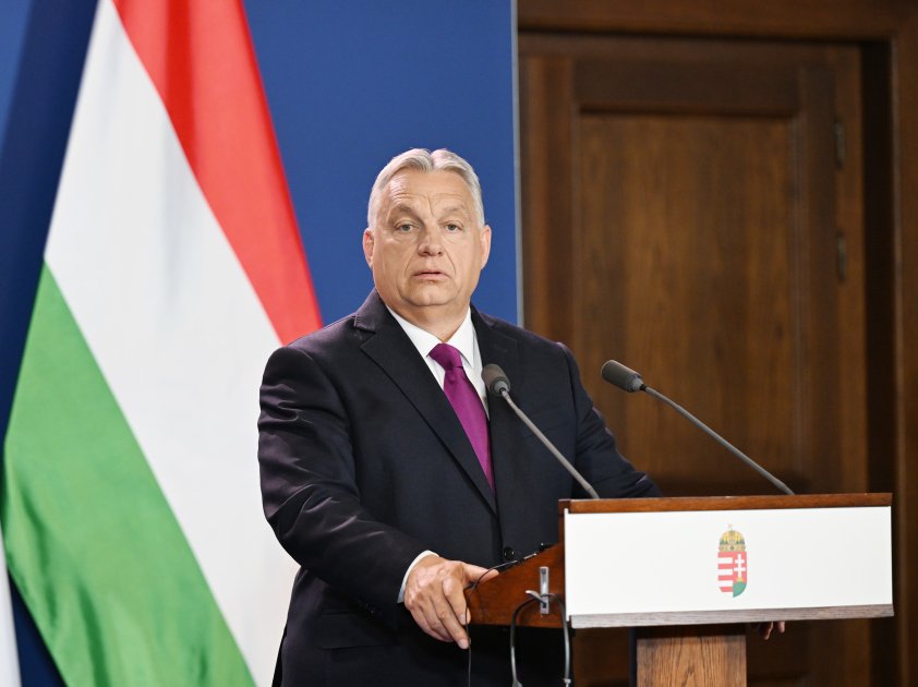 İlham Əliyev və Viktor Orban mətbuata bəyanatlarla çıxış ediblər - FOTO - foto 7