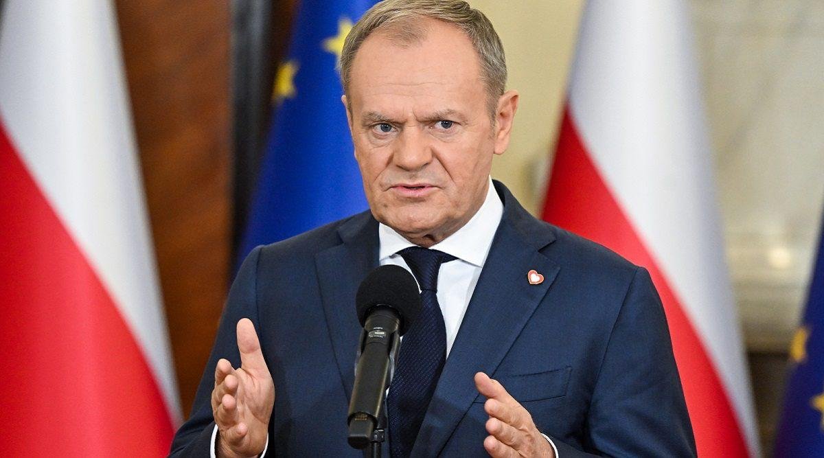 Tusk: &ldquo;Polşa üçün Ukraynaya qoşun göndərmək məsələsi bağlanıb&rdquo;