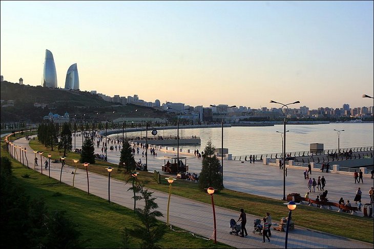 Bakıda Dənizkənarı Bulvara giriş MƏHDUDLAŞDIRILIR Bakıda Dənizkənarı Bulvara giriş MƏHDUDLAŞDIRILIR