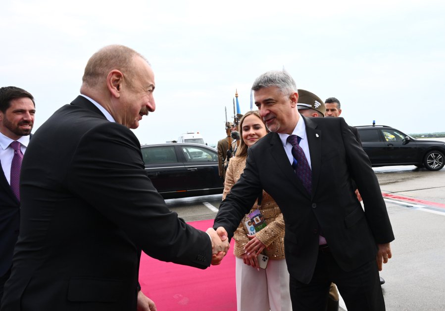 İlham Əliyevin Macarıstana işgüzar səfəri BAŞA ÇATDI - FOTO - foto 3