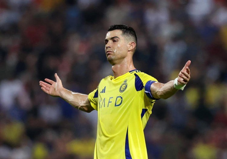 Ronaldo qol vurdu, komandası uduzdu - VİDEO