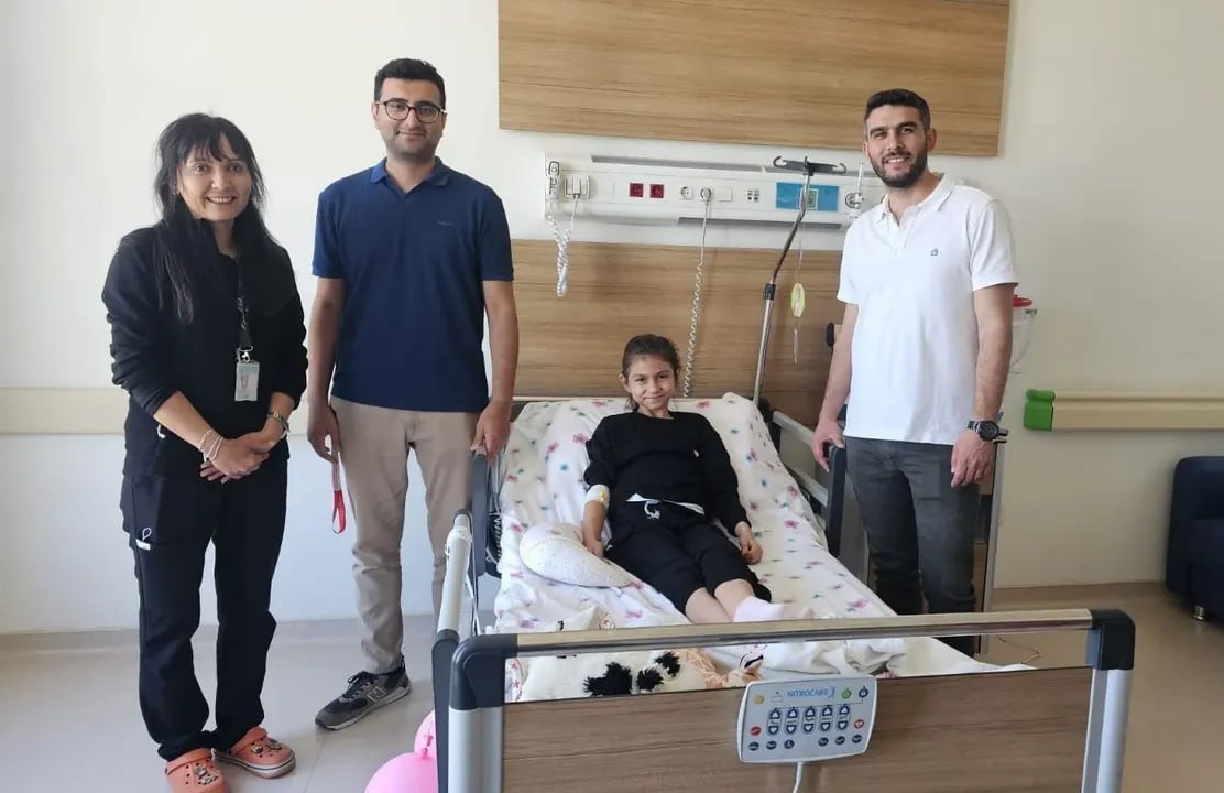 9 yaşlı qızın mədəsindən görün nə çıxdı &ndash; FOTO