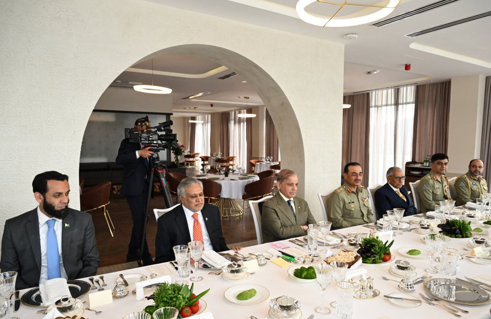 Prezidentin Laçında Şahbaz Şəriflə nahar əsnasında geniş tərkibdə görüşü oldu - FOTO/VİDEO - foto 9