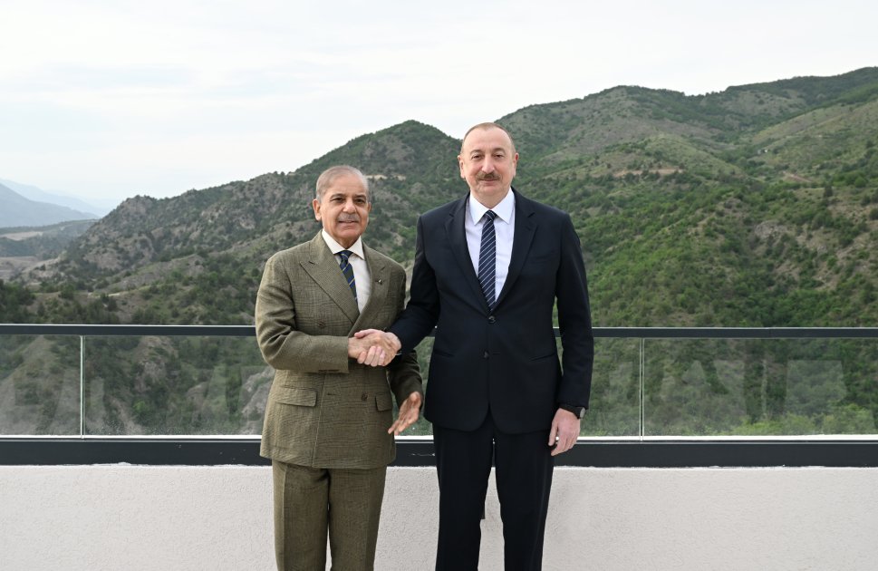 Prezidentin Laçında Şahbaz Şəriflə nahar əsnasında geniş tərkibdə görüşü oldu - FOTO/VİDEO