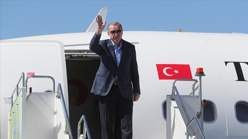 Ərdoğanın təyyarəsi Laçın Hava Limanına ENDİ &ndash; FOTO/VİDEO
