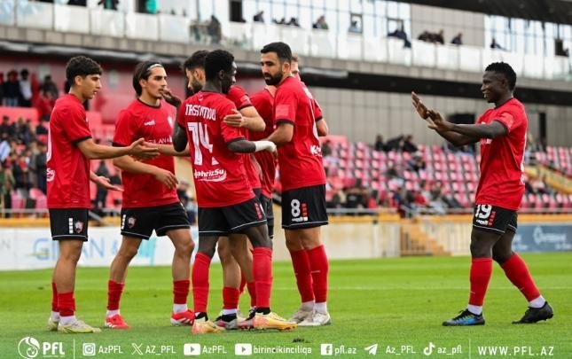 "Qəbələ&rdquo; 5 futbolçusu ilə yollarını AYIRDI