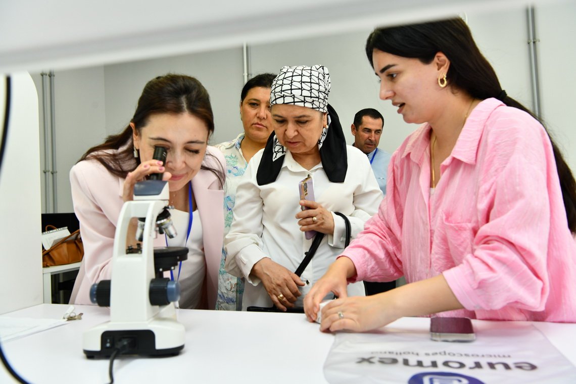 ADNSU-da beynəlxalq elmi-praktik konfrans keçirildi - FOTO - foto 17