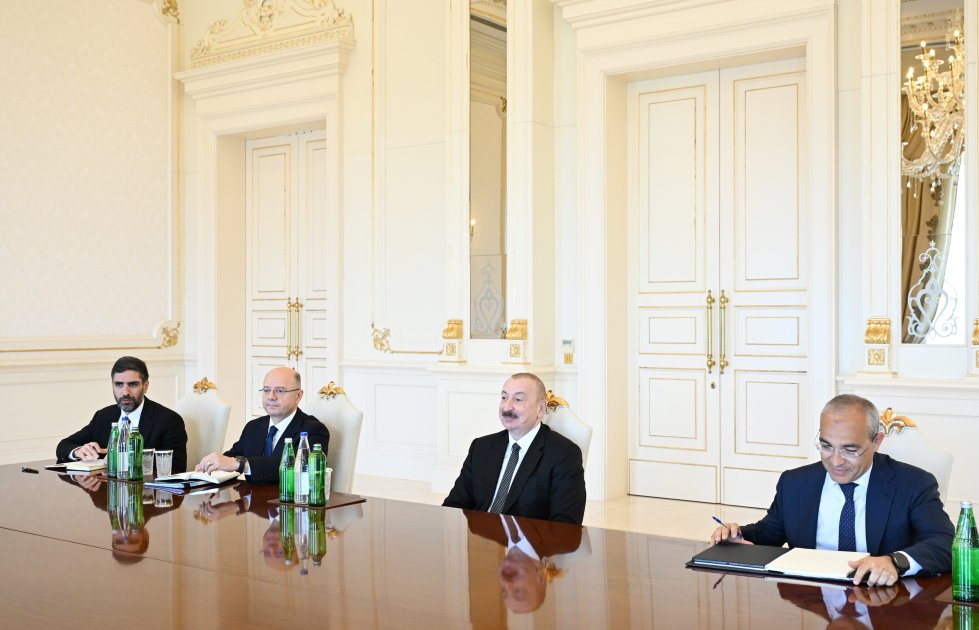 İlham Əliyev “ExxonMobil” şirkətinin vitse-prezidentini qəbul etdi - FOTO/VİDEO - foto 1
