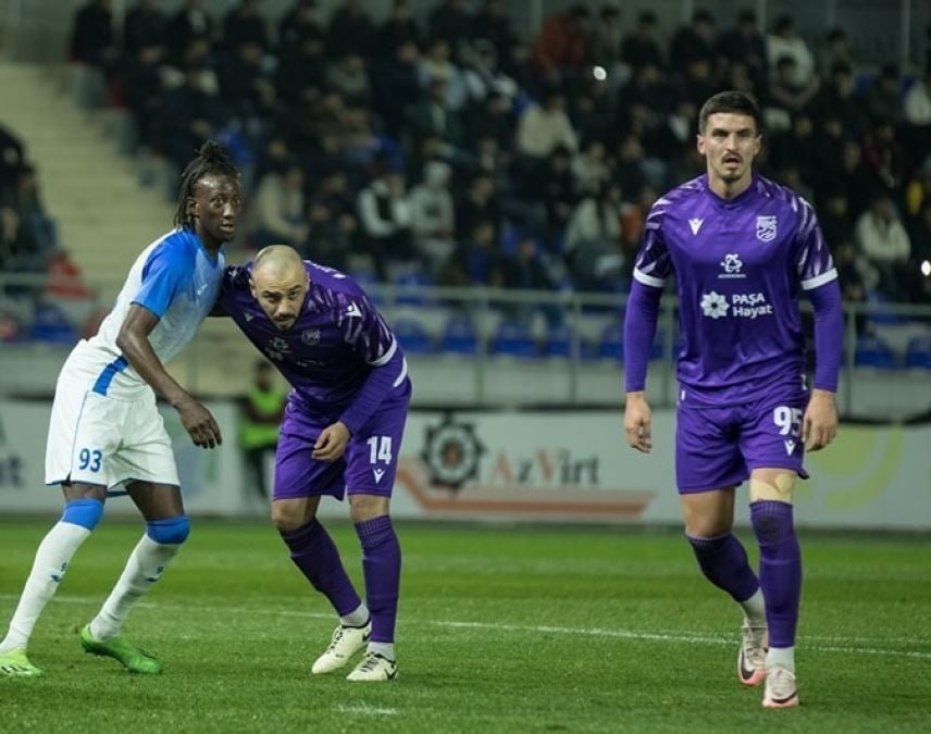&ldquo;Neftçi&rdquo; &ldquo;Sumqayıt&rdquo;ın iki futbolçusu ilə DANIŞIQ APARIR