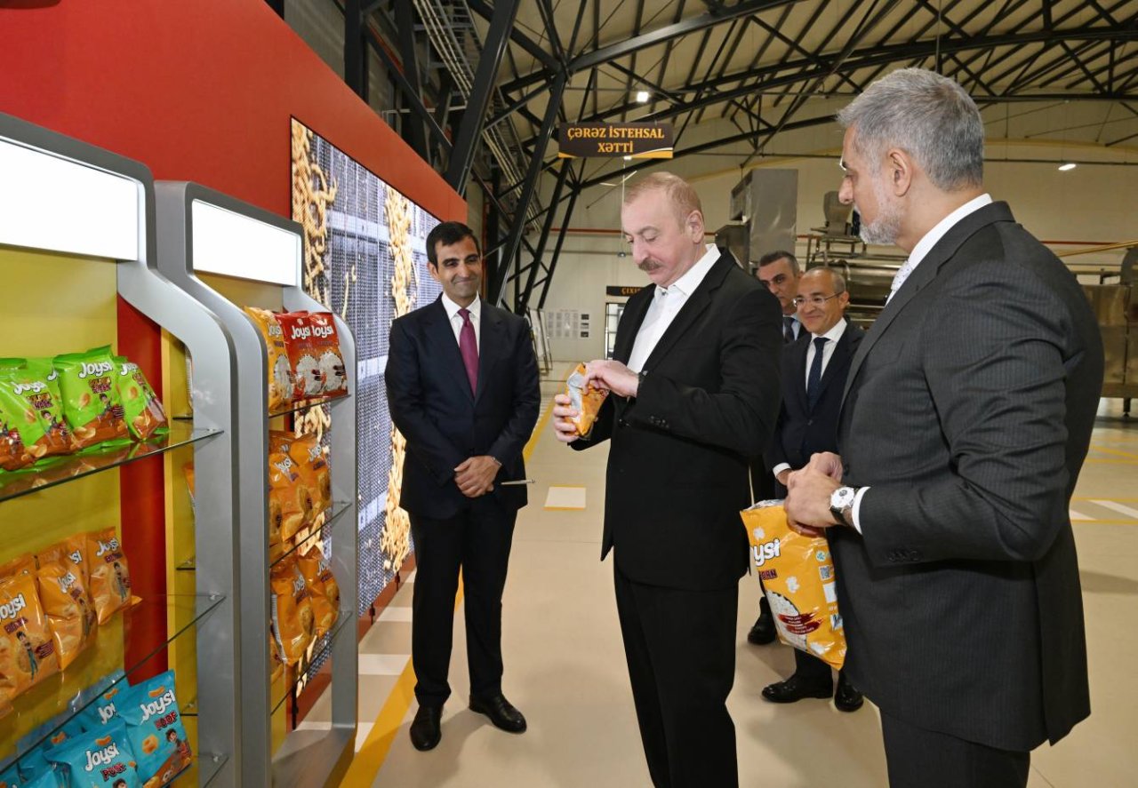 Prezident Bakıda zavod açılışında – FOTO/VİDEO - foto 3