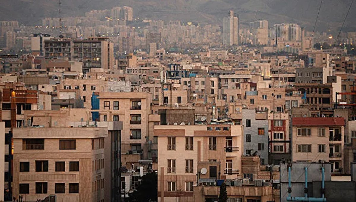 İranda yəhudilər evlərindən bayıra çıxmır – Müharibənin girovuna çevriliblər - FOTO İranda yəhudilər evlərindən bayıra çıxmır – Müharibənin girovuna çevriliblər - FOTO