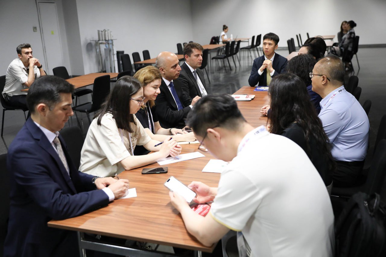Azərbaycan və Çin universitetləri arasında əməkdaşlıq imkanları müzakirə OLUNDU – FOTO - foto 1