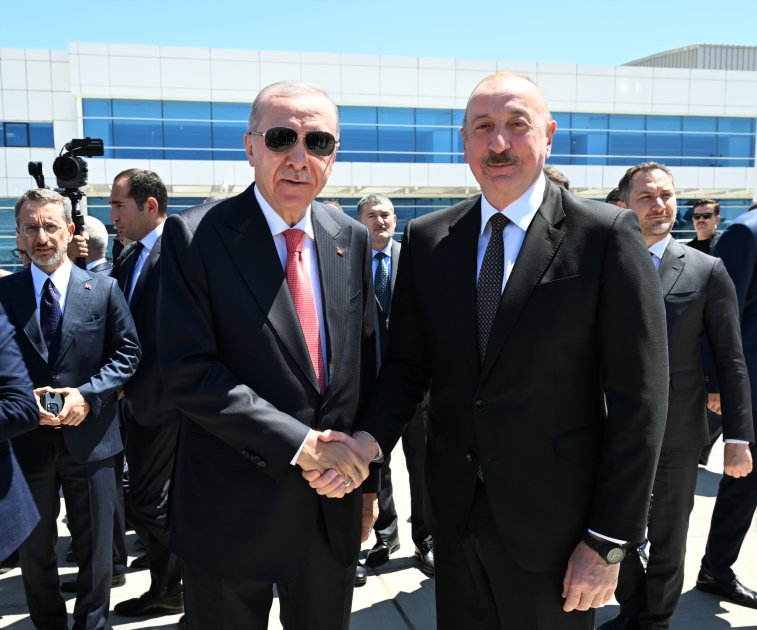 İlham Əliyev Türkiyəyə GETDİ - FOTO - foto 4