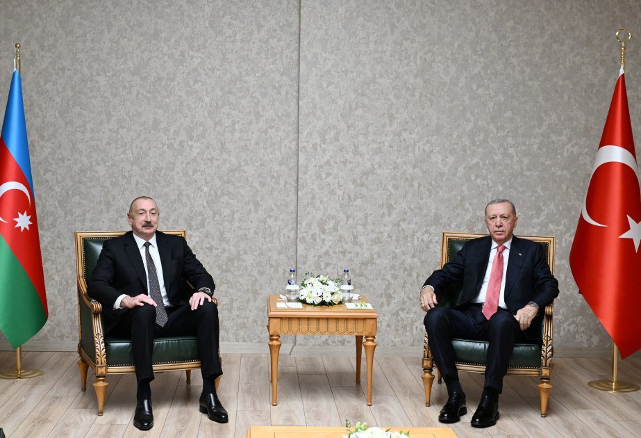 İlham Əliyev Ərdoğanla GÖRÜŞDÜ - FOTO