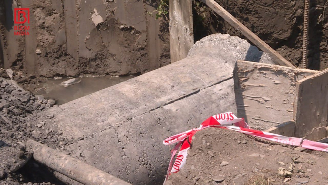 Uzun illərin problemi HƏLLİNİ tapdı – Oğuzun iki ucqar kəndinin yolları YENİLƏNİR - FOTO - foto 7