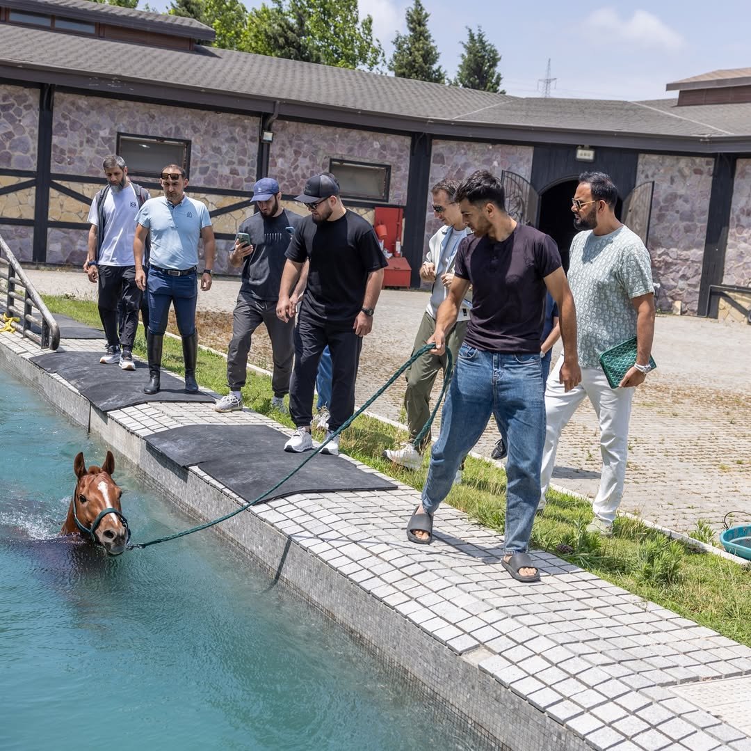 Həbib Nurməhəmmədov Bakıda çəkilmiş görüntüləri paylaşdı - FOTO - foto 8