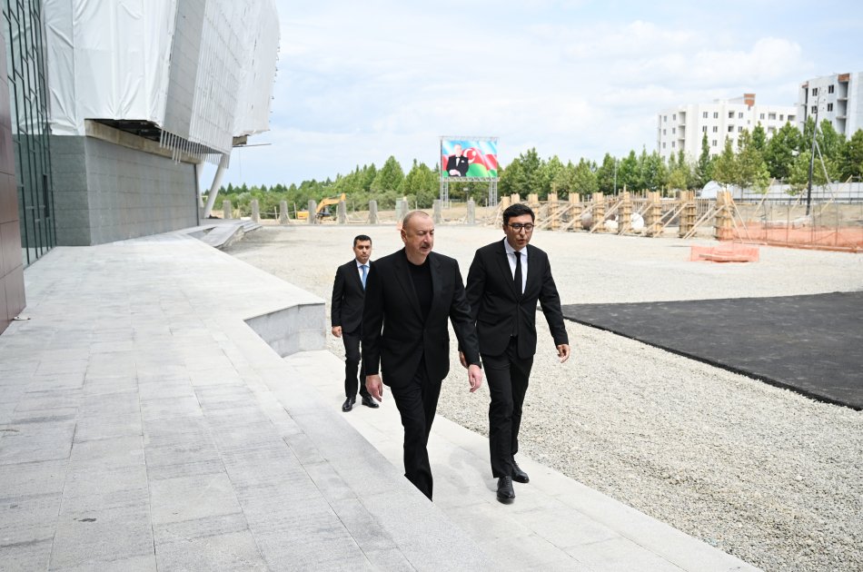 İlham Əliyev Yevlax Olimpiya İdman Kompleksində - FOTO - foto 2