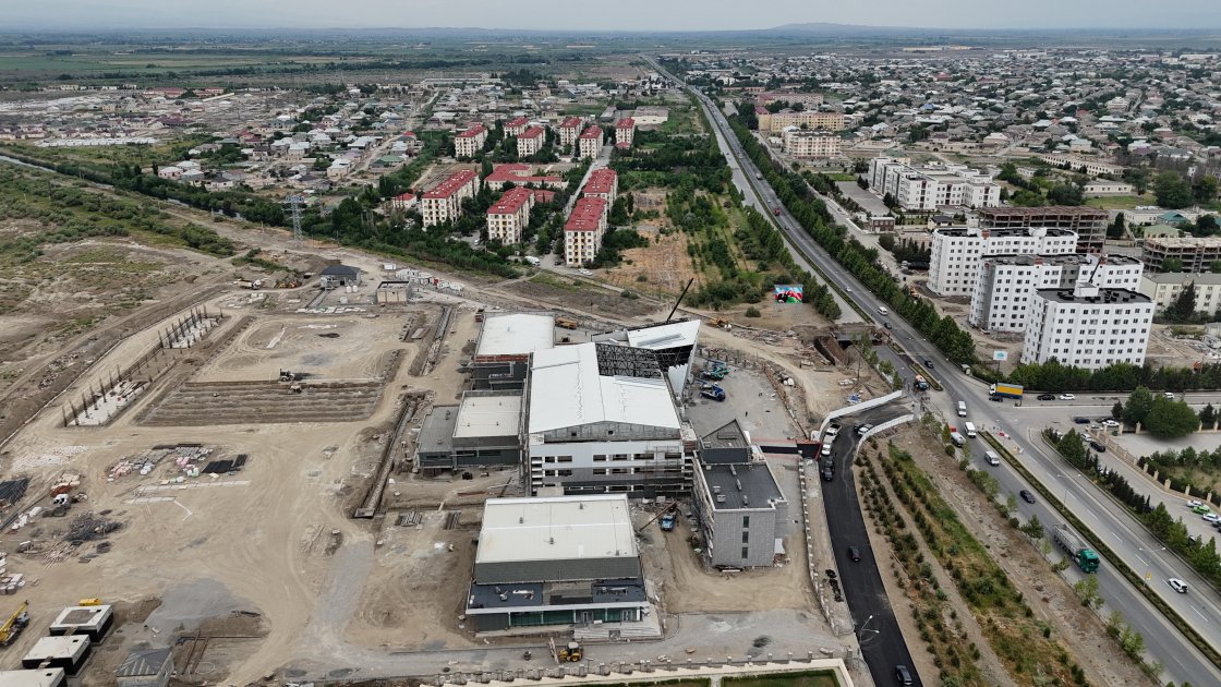İlham Əliyev Yevlax Olimpiya İdman Kompleksində - FOTO - foto 6