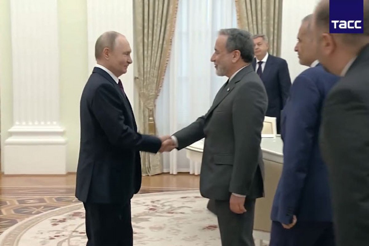 Putinlə Əraqçi GÖRÜŞDÜ – VİDEO Putinlə Əraqçi GÖRÜŞDÜ – VİDEO